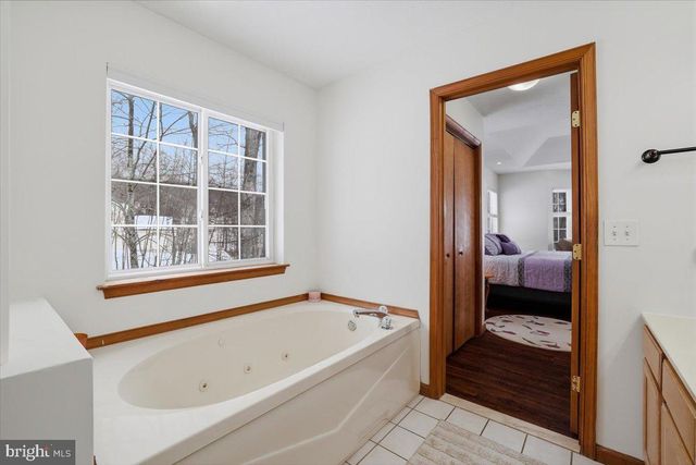 2130 SCARBOROUGH WAY, East Stroudsburg, PA 18302