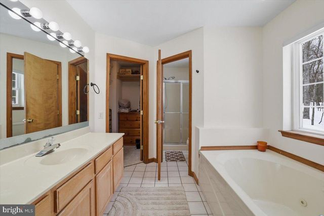 2130 SCARBOROUGH WAY, East Stroudsburg, PA 18302