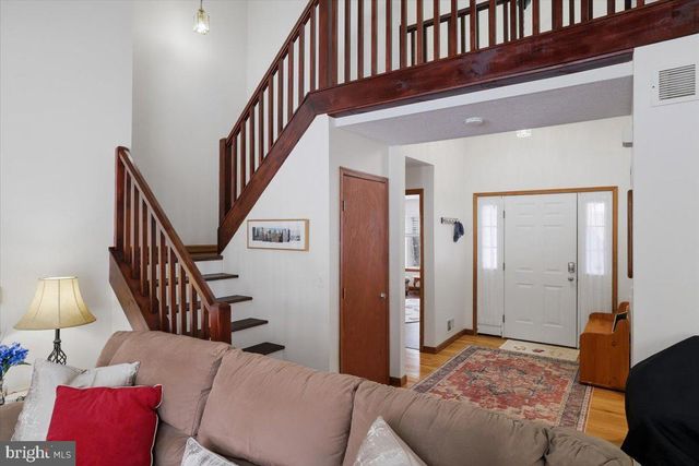 2130 SCARBOROUGH WAY, East Stroudsburg, PA 18302