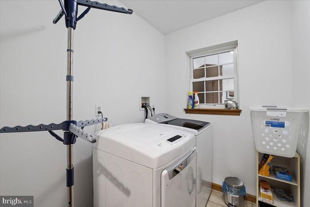 2130 SCARBOROUGH WAY, East Stroudsburg, PA 18302