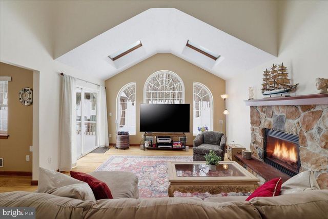 2130 SCARBOROUGH WAY, East Stroudsburg, PA 18302