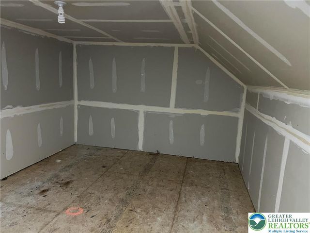 6960 Constitution Drive, Bethlehem City, PA 18017