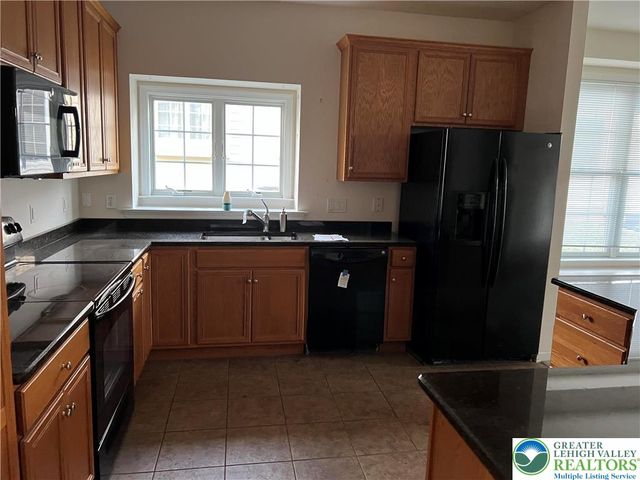 6960 Constitution Drive, Bethlehem City, PA 18017