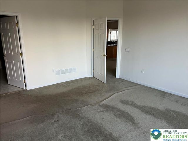 6960 Constitution Drive, Bethlehem City, PA 18017