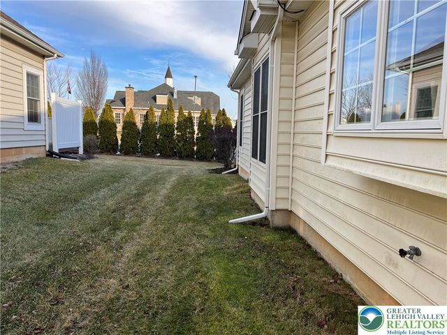 6960 Constitution Drive, Bethlehem City, PA 18017