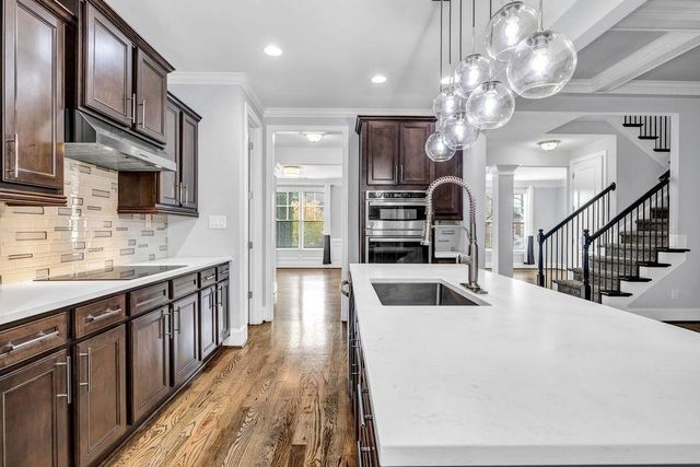 2372 Walkers Glen Lane, Buford, GA 30519