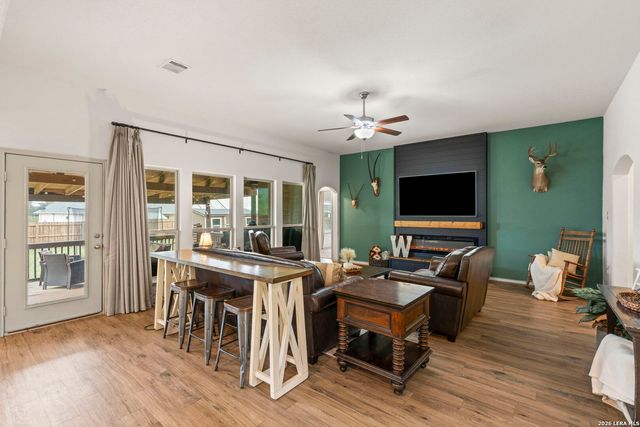 113 Antonio Perez, Blanco, TX 78606