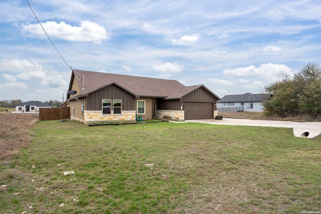 113 Antonio Perez, Blanco, TX 78606