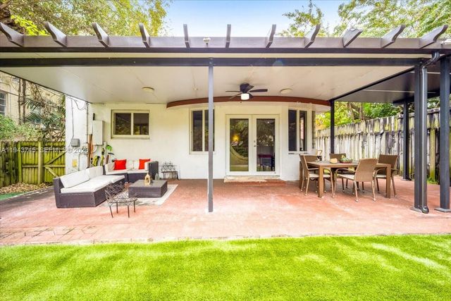 321 SW 19th Rd, Miami, FL 33129