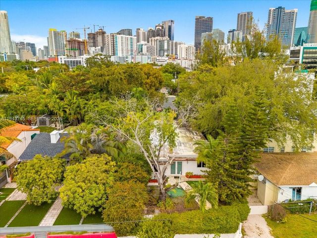 321 SW 19th Rd, Miami, FL 33129