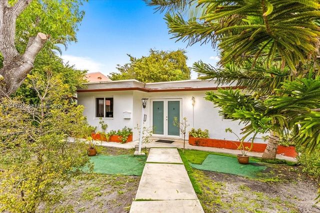 321 SW 19th Rd, Miami, FL 33129