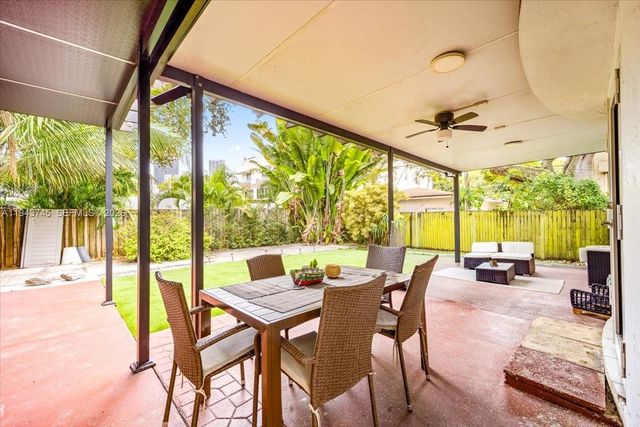 321 SW 19th Rd, Miami, FL 33129