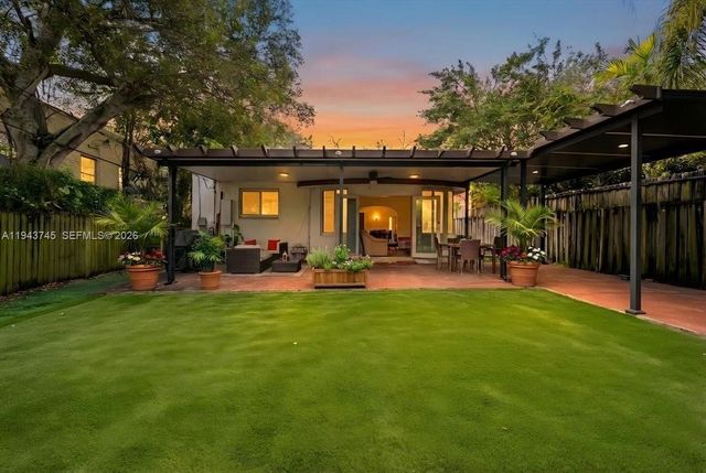 321 SW 19th Rd, Miami, FL 33129