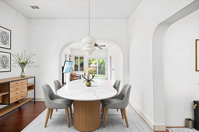 321 SW 19th Rd, Miami, FL 33129