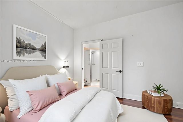 321 SW 19th Rd, Miami, FL 33129