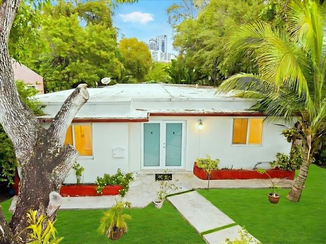 321 SW 19th Rd, Miami, FL 33129