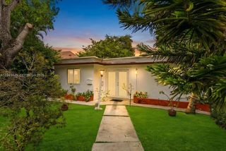 321 SW 19th Rd, Miami, FL 33129