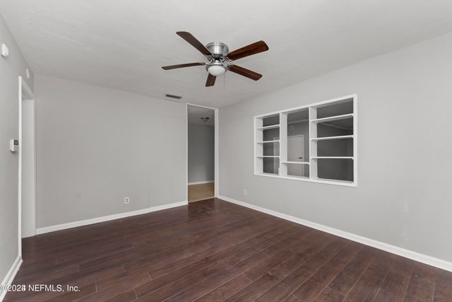 6171 CEDAR HILLS Boulevard, Jacksonville, FL 32210