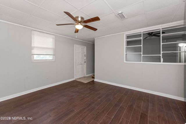 6171 CEDAR HILLS Boulevard, Jacksonville, FL 32210