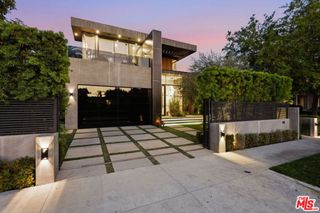 418 N Sweetzer Avenue, Los Angeles, CA 90048