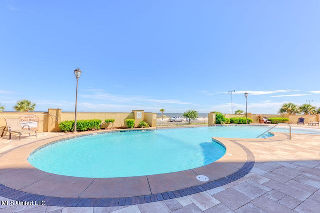 1200 Beach Drive, 103, Gulfport, MS 39507