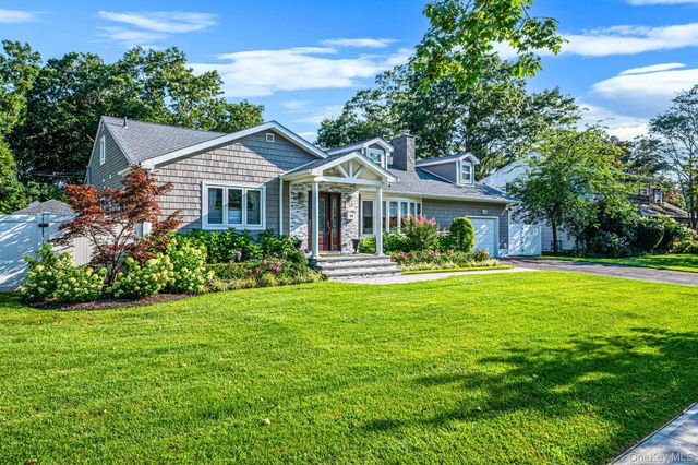 61 Lauren Avenue, Dix Hills, NY 11746