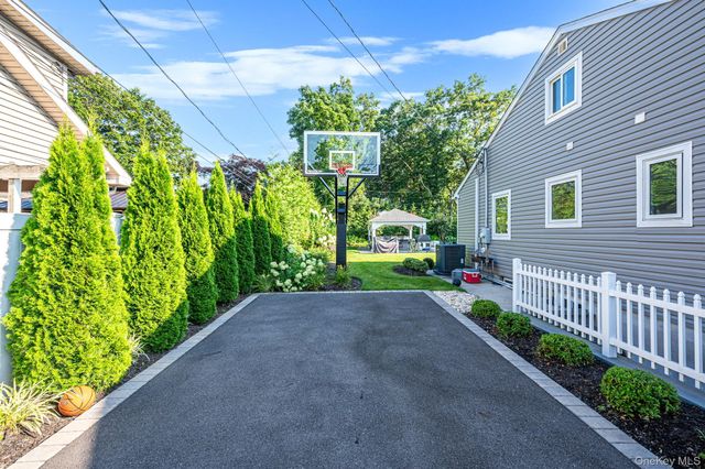 61 Lauren Avenue, Dix Hills, NY 11746