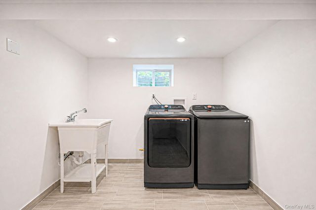 61 Lauren Avenue, Dix Hills, NY 11746