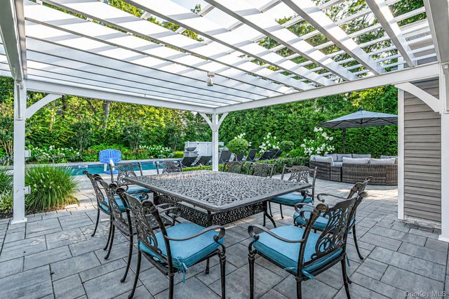 61 Lauren Avenue, Dix Hills, NY 11746
