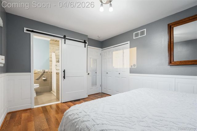 15701 Middlebelt Road, Romulus, MI 48174