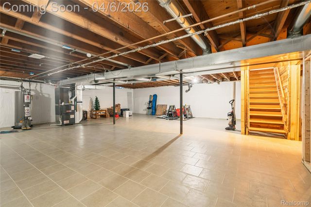 15701 Middlebelt Road, Romulus, MI 48174