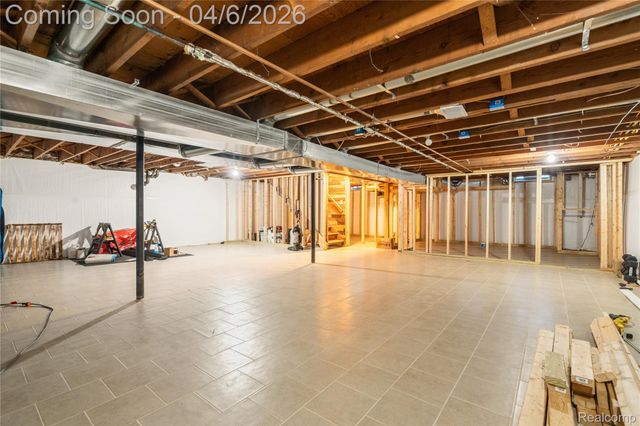 15701 Middlebelt Road, Romulus, MI 48174