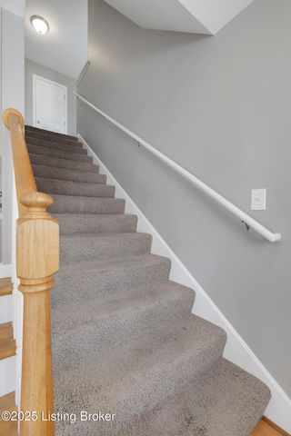 405 Clare Ln, Louisville, KY 40206