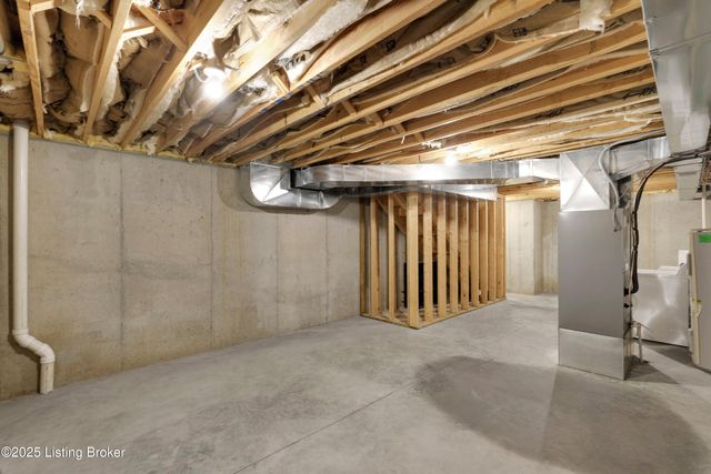 405 Clare Ln, Louisville, KY 40206