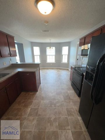 215 Bridgemont Way, Hinesville, GA 31313