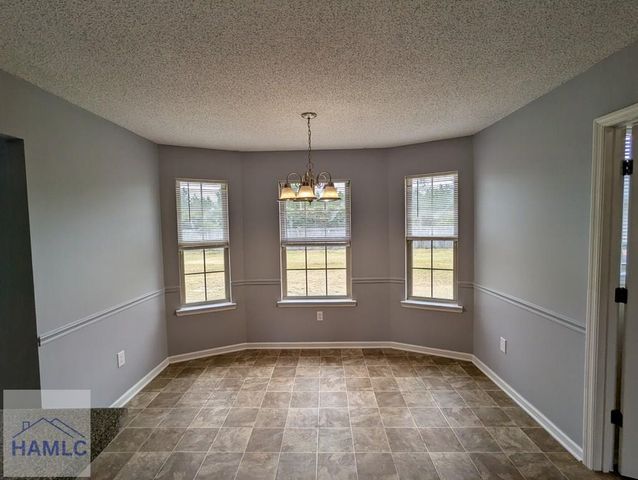 215 Bridgemont Way, Hinesville, GA 31313