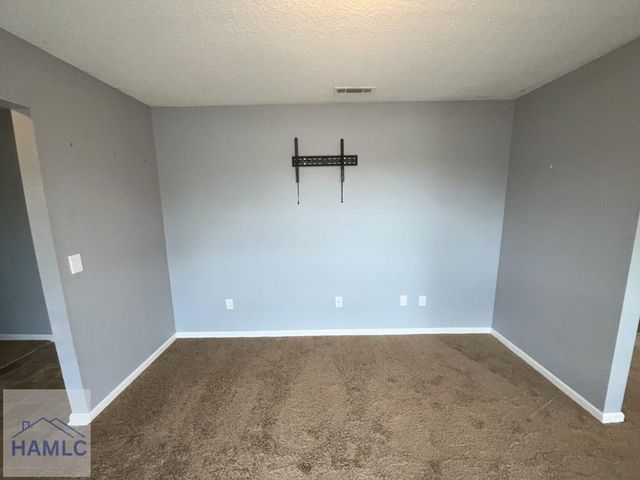 215 Bridgemont Way, Hinesville, GA 31313