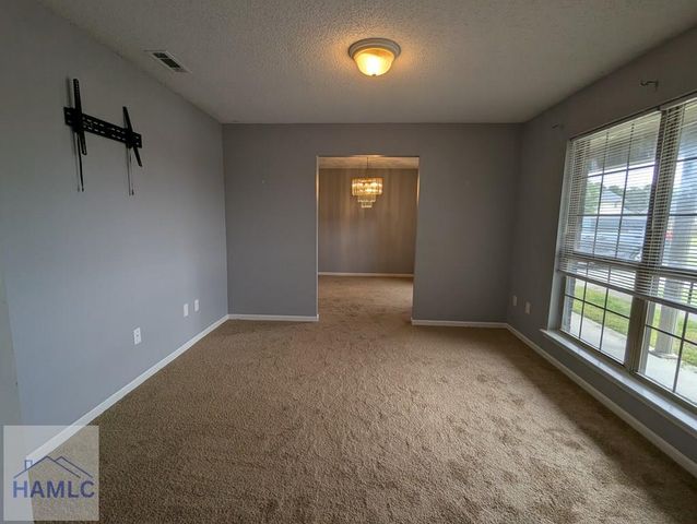 215 Bridgemont Way, Hinesville, GA 31313