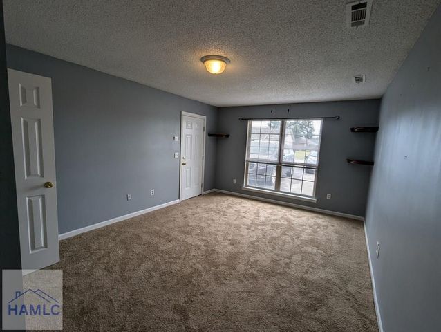 215 Bridgemont Way, Hinesville, GA 31313