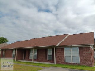 215 Bridgemont Way, Hinesville, GA 31313