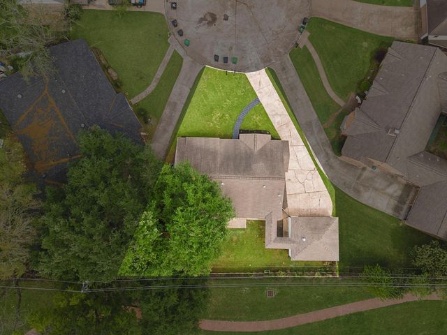 1902 Knoboak Circle, Houston, TX 77080