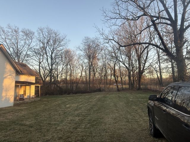 2627 Woods Rd, Springfield, TN 37172