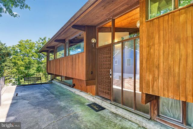 8205 F ST, Chesapeake Beach, MD 20732