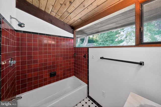 8205 F ST, Chesapeake Beach, MD 20732
