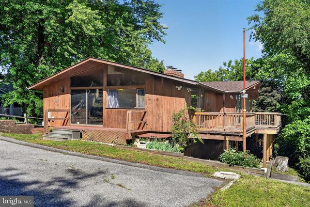 8205 F ST, Chesapeake Beach, MD 20732