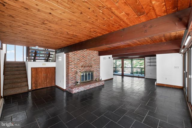 8205 F ST, Chesapeake Beach, MD 20732