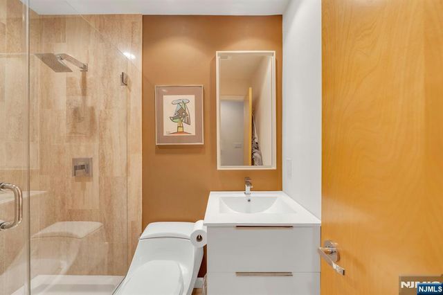 566 Faletti Way, River Vale, NJ 07675