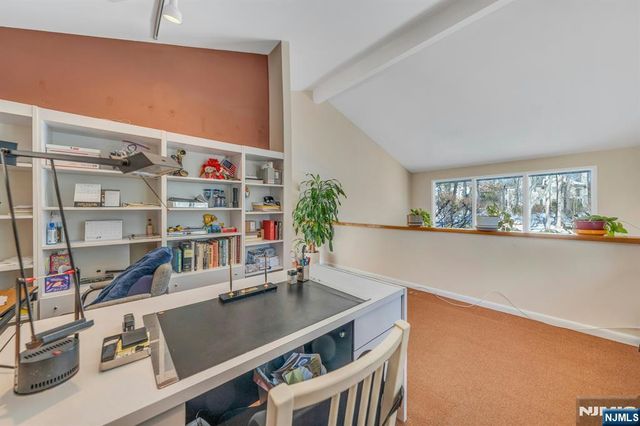 566 Faletti Way, River Vale, NJ 07675