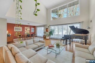 566 Faletti Way, River Vale, NJ 07675