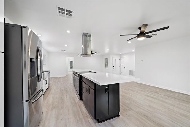 5703 De Milo Drive, Houston, TX 77092